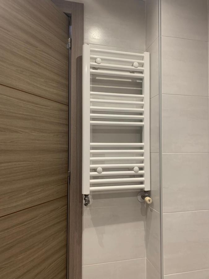 Apartamento Deluxe, 4 Habitaciones, Parking มาดริด ภายนอก รูปภาพ
