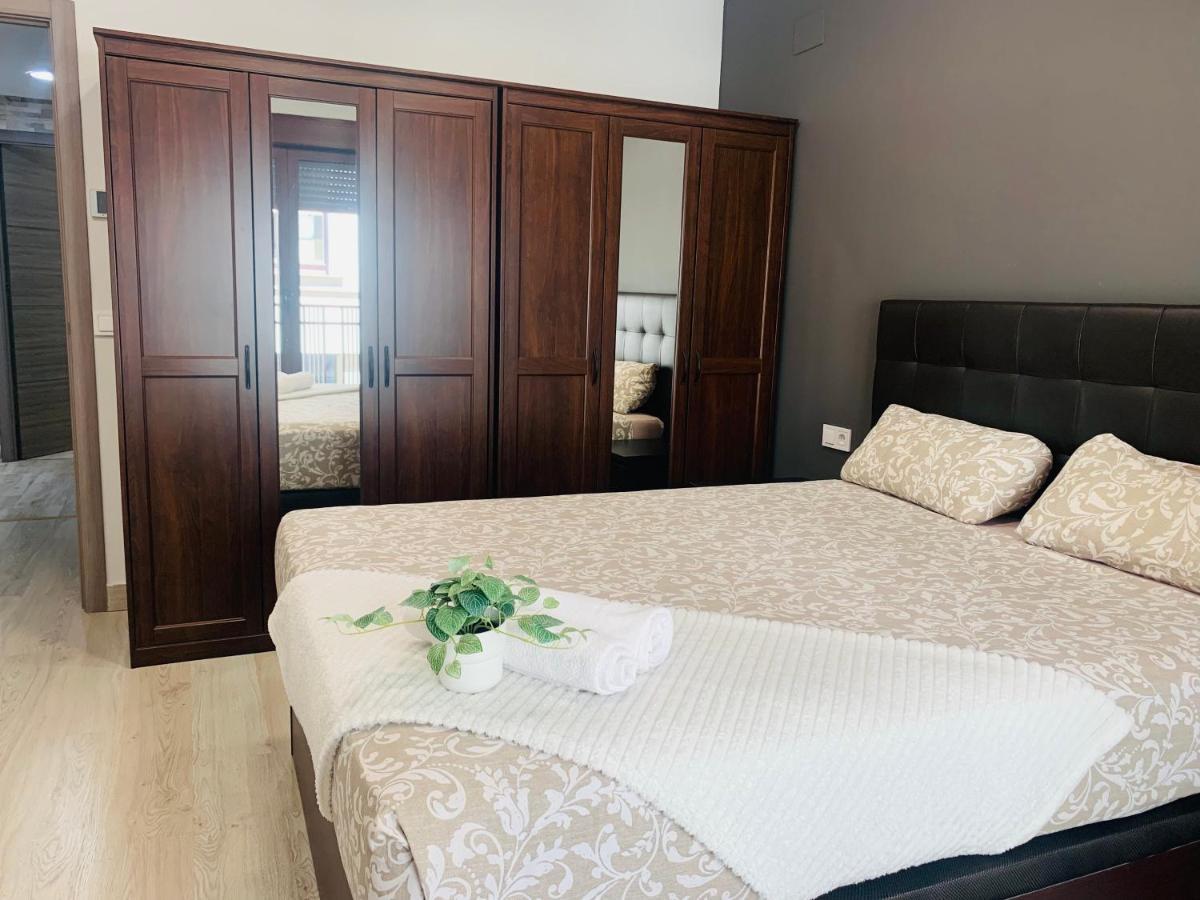 Apartamento Deluxe, 4 Habitaciones, Parking มาดริด ภายนอก รูปภาพ