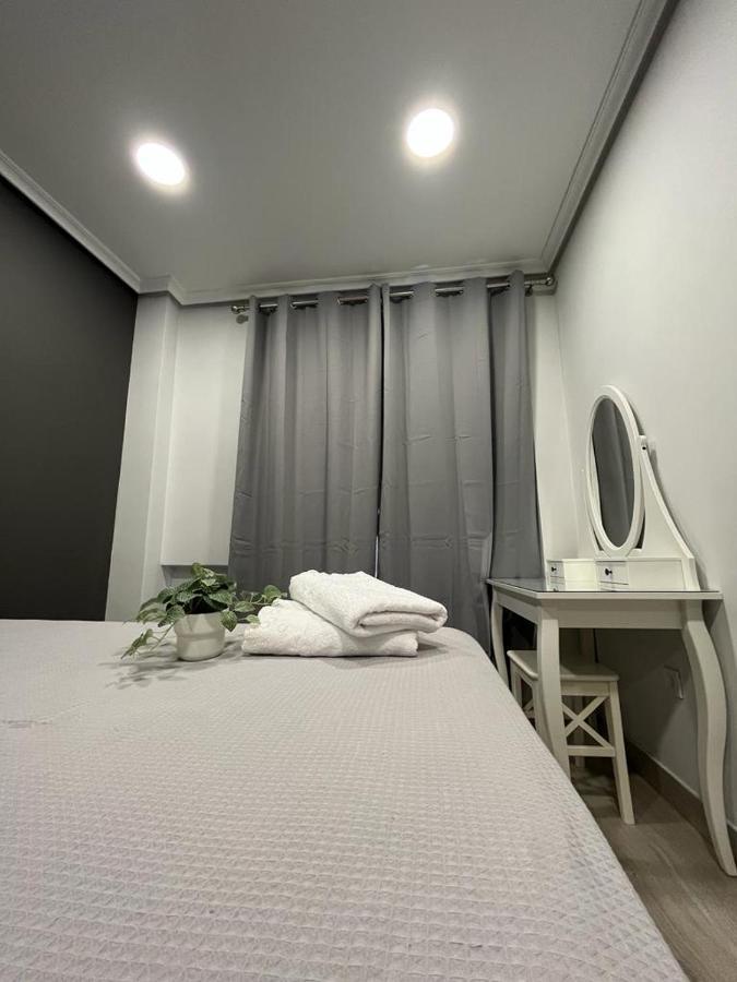 Apartamento Deluxe, 4 Habitaciones, Parking มาดริด ภายนอก รูปภาพ